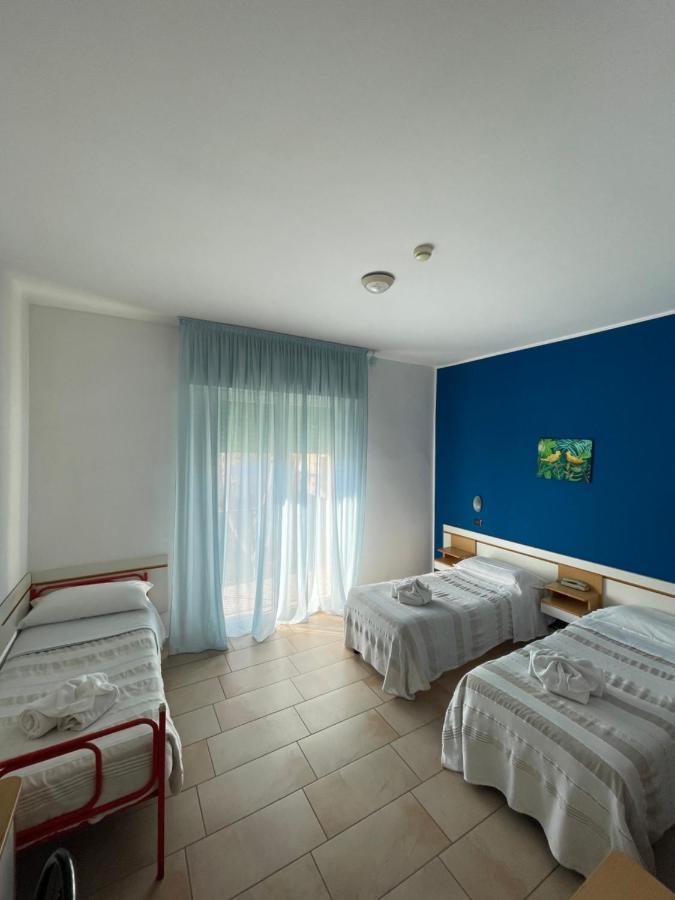 Hotel Marilonda Rimini Szoba fotó